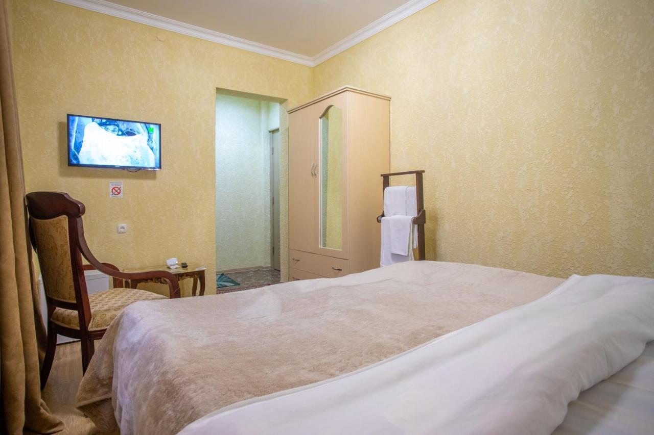 קוטאיסי Hotel Vladi מראה חיצוני תמונה