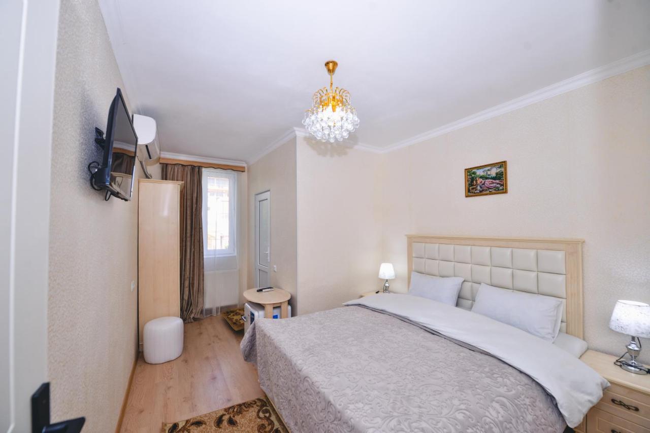 קוטאיסי Hotel Vladi מראה חיצוני תמונה